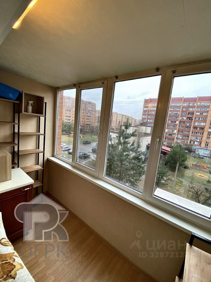 Продажа 3-комн квартиры на вторичном рынке Западный мкр, улица Рабочая, 50