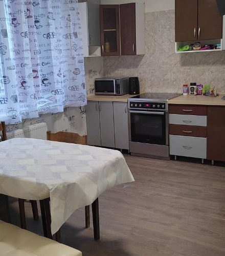 3-комн квартира с. Домодедово, улица Современников, 6