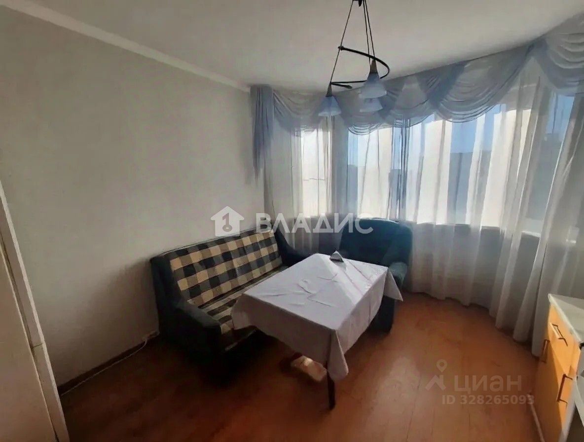 Продажа 2-комн квартиры на вторичном рынке Королев, улица Горького, 12