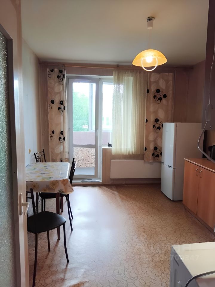 Продажа 1-комн квартиры на вторичном рынке улица Сикейроса, 12