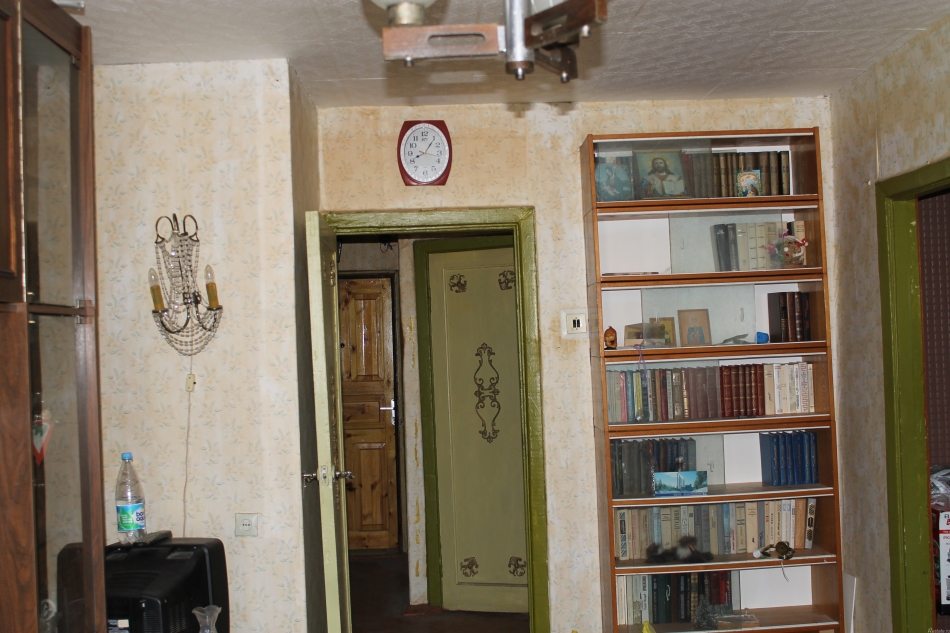 Продажа 2-комн квартиры на вторичном рынке Ивангород  ул.котовского,  д. 10