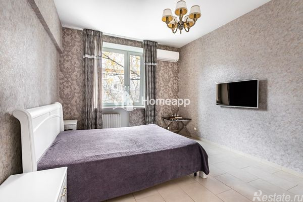 Продажа 1-комн квартиры на вторичном рынке Хомутовский туп,  д. 4к2