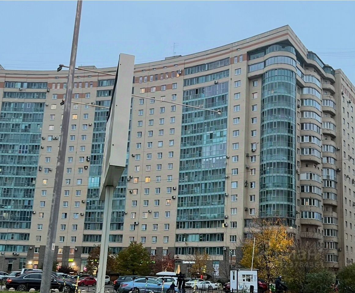 Продажа 3-комн квартиры на вторичном рынке Варшавская улица, 23к2