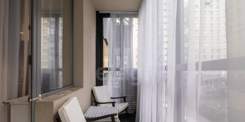 3-комн квартира улица Адмирала Коновалова,  д. 2-4