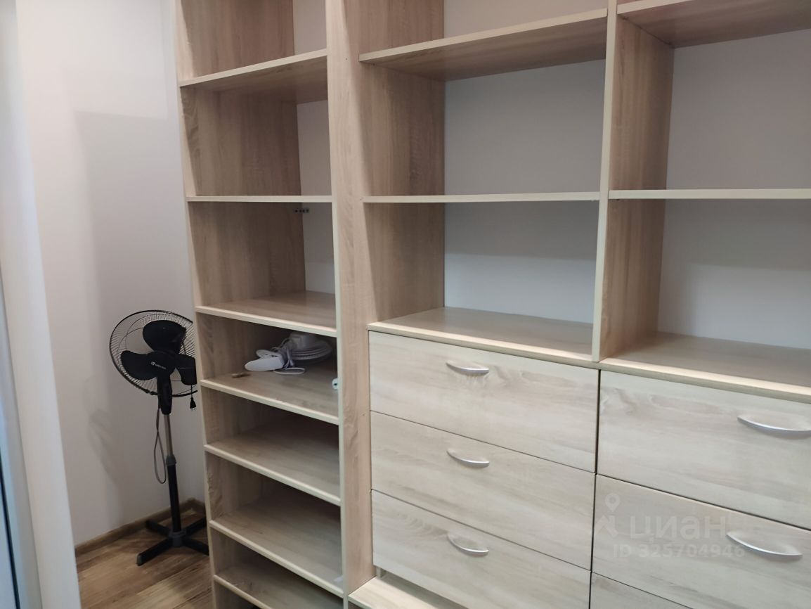 Продажа 3-комн квартиры на вторичном рынке улица Кораблестроителей, 40к7