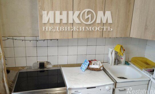 Продажа 1-комн квартиры на вторичном рынке Батайский проезд,  д. 19