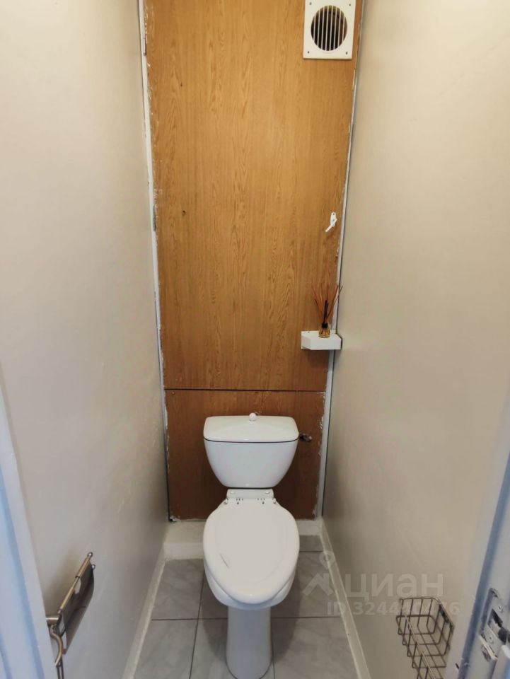 Продажа 3-комн квартиры на вторичном рынке 1-я Вольская улица, 10