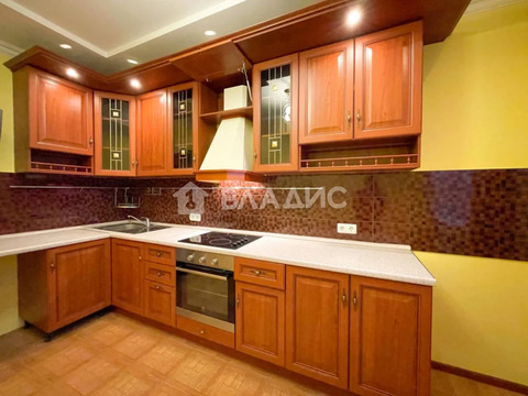 Продажа 2-комн квартиры на вторичном рынке Раменское, Лучистая улица,  д. 3