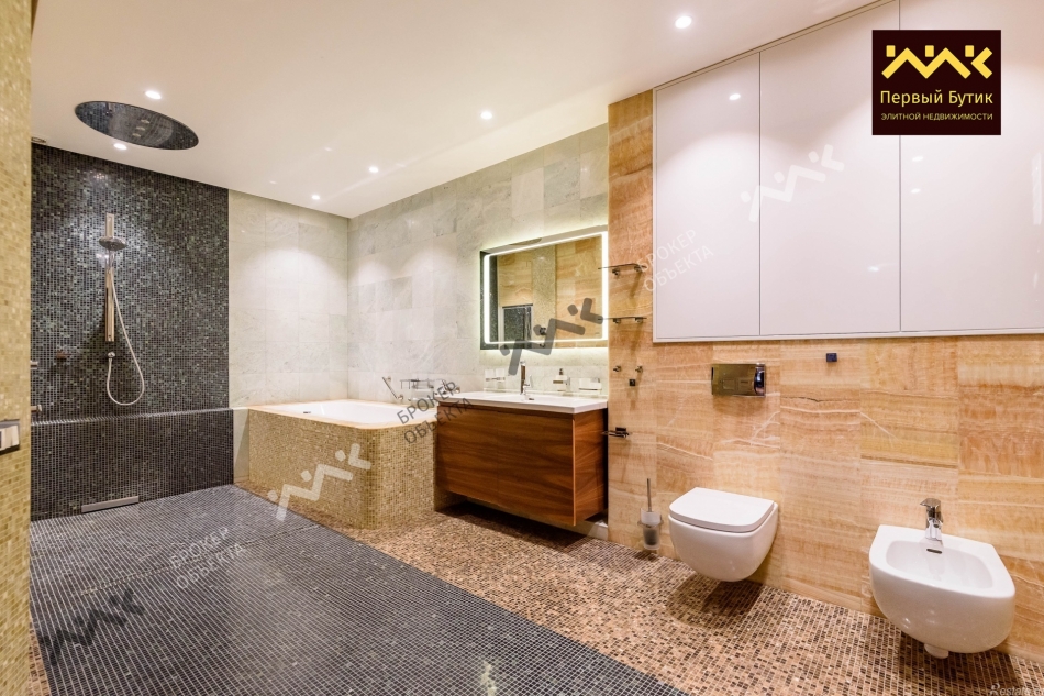 Продажа 3-комн квартиры на вторичном рынке Динамо пр-кт,  д. 6