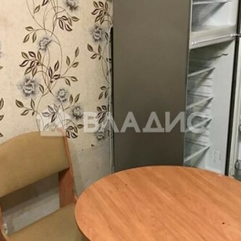 Продажа 4-комн квартиры на вторичном рынке Искровский пр-кт,  д. 20