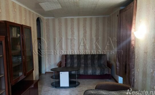 Продажа 1-комн квартиры на вторичном рынке Пикалево, ул Школьная,  д. 13