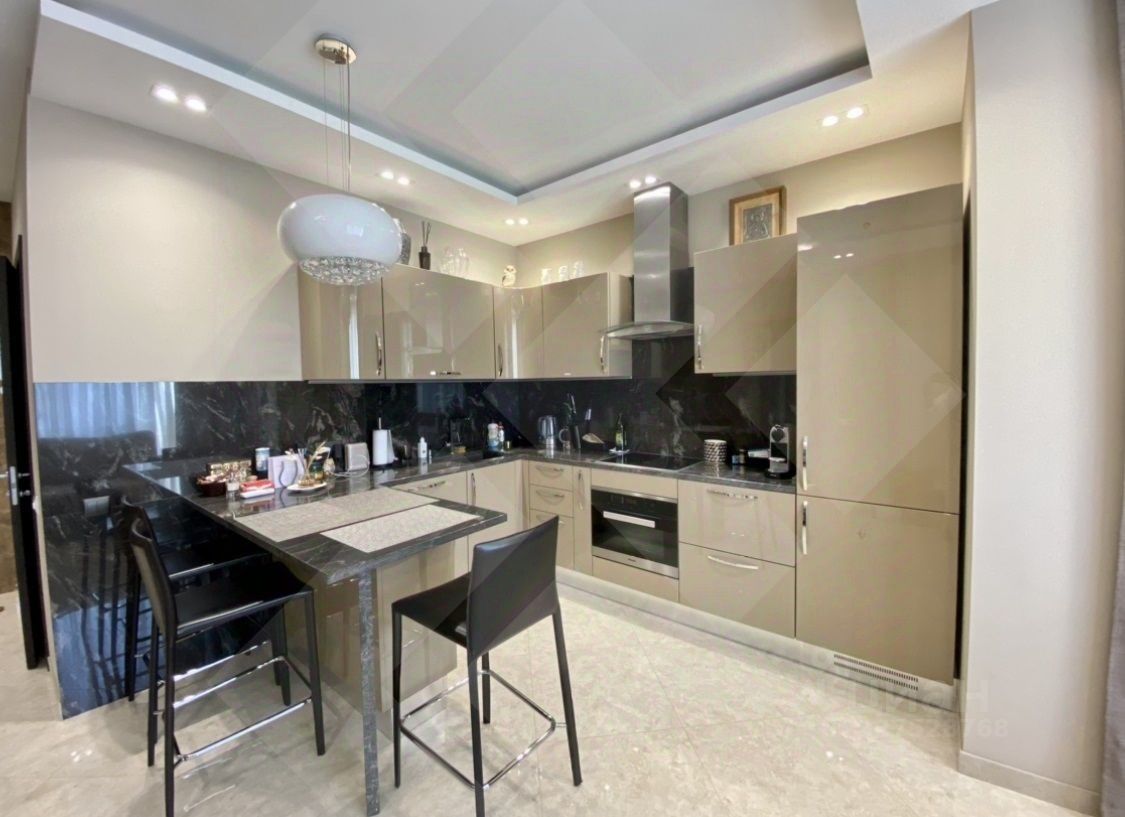 Продажа 2-комн квартиры на вторичном рынке Мосфильмовская улица, 88к2с7