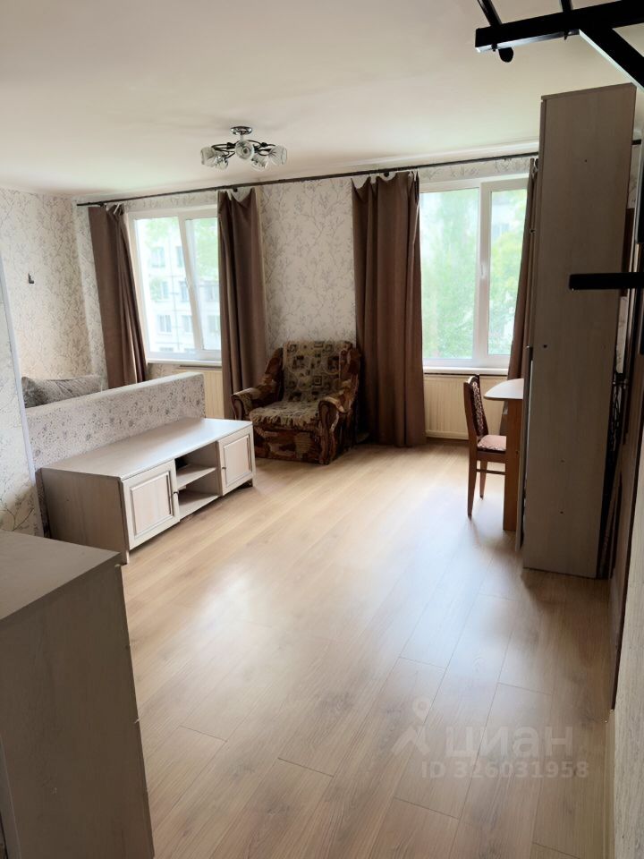 Продажа 4-комн квартиры на вторичном рынке Ленинский проспект, 131К2