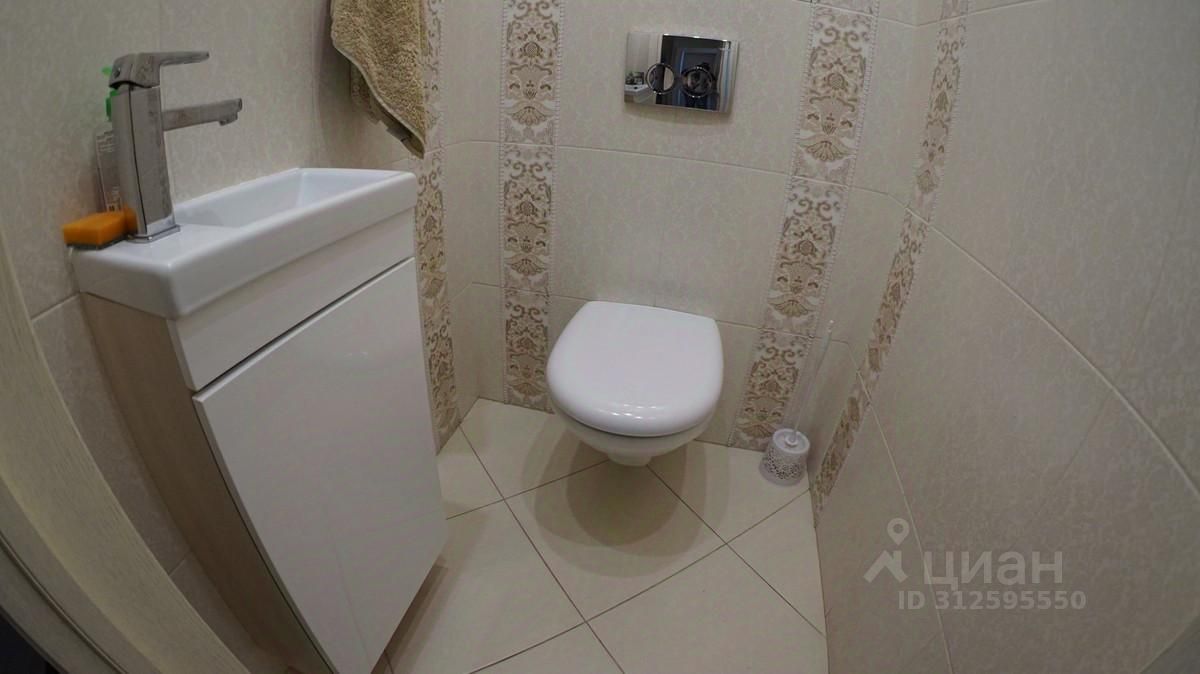 Продажа 3-комн квартиры на вторичном рынке Новые Островцы мкр, д. Островцы, улица Баулинская, 12