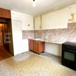 Продажа 3-комн квартиры на вторичном рынке аллея Поликарпова,  д. 3,  к. 1