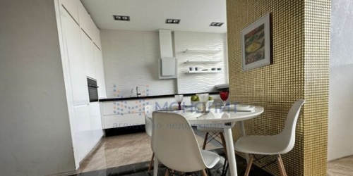 2-комн квартира улица Столетова,  д. 7