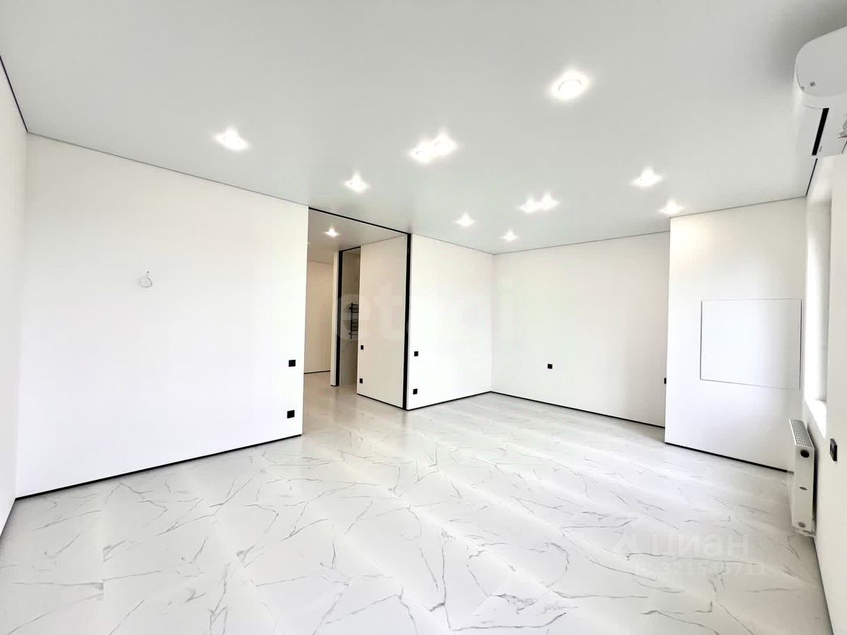 Продажа 2-комн квартиры на вторичном рынке улица Инженера Кнорре, 7к4