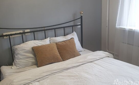 Аренда 2-комн квартиры на вторичном рынке Новоподмосковный 6-й пер,  д. 3