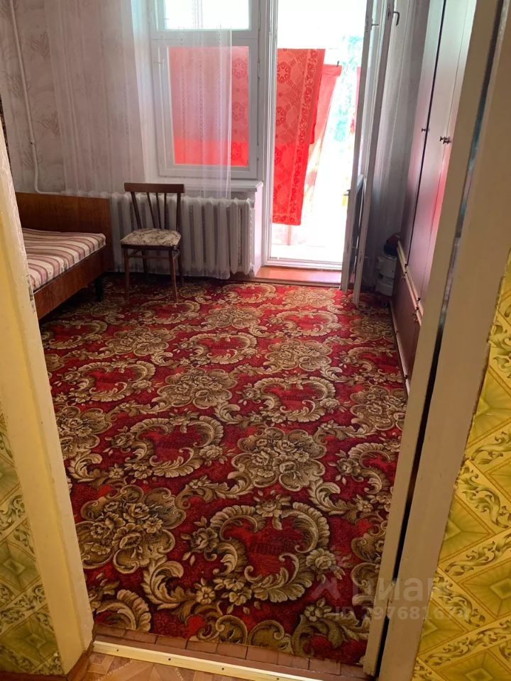 Продажа 3-комн квартиры на вторичном рынке пос. Поляны, 62