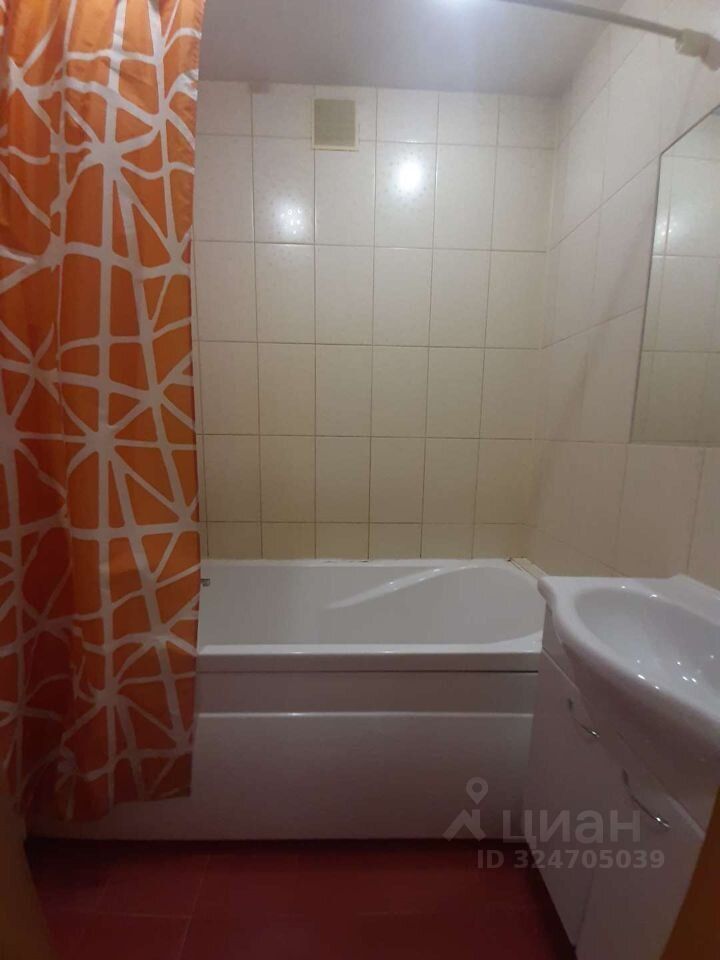 Аренда 2-комн квартиры на вторичном рынке Яхтенная улица, 1к1