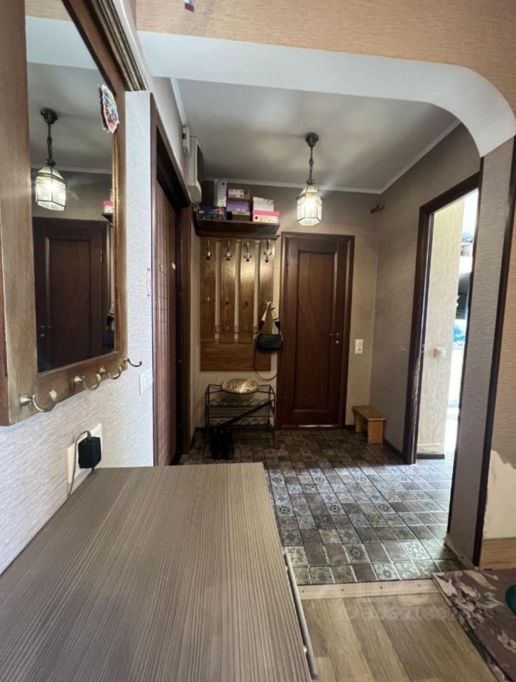 Продажа 4-комн квартиры на вторичном рынке проезд Чечерский, 92