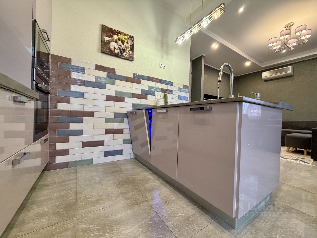 Продажа 4-комн квартиры на вторичном рынке Красногорск, улица Новая Опалиха, 10