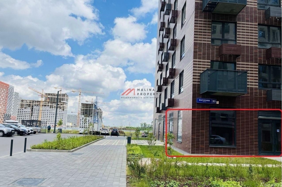 Продажа торгового помещения Магеллана пр-т,  д. 33