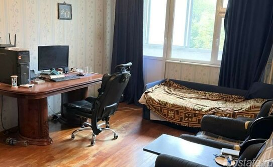 Продажа 3-комн квартиры на вторичном рынке Снежная улица,  д. 19