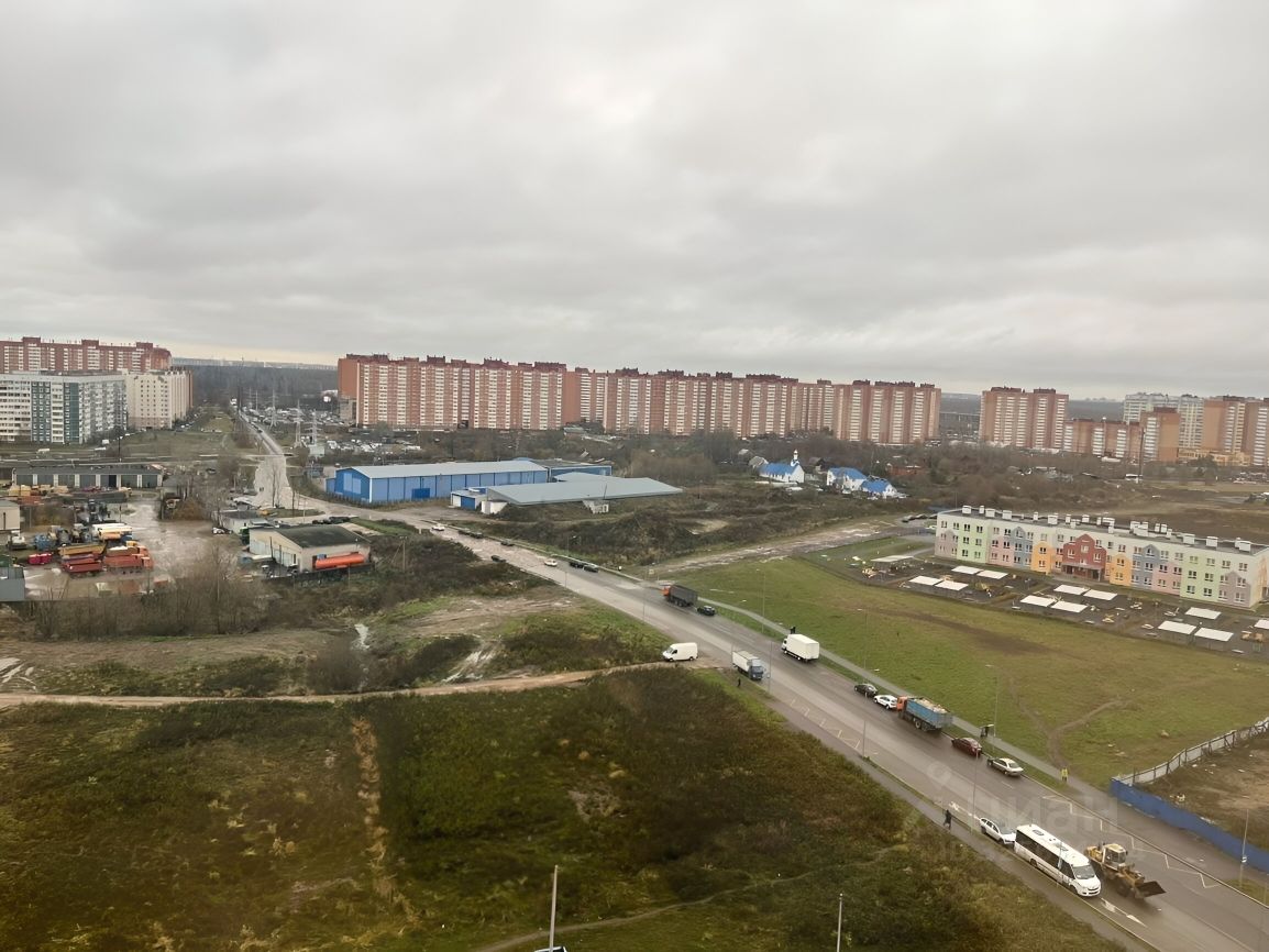 Продажа 2-комн квартиры на вторичном рынке пос. Новогорелово, улица Современников, 17/2
