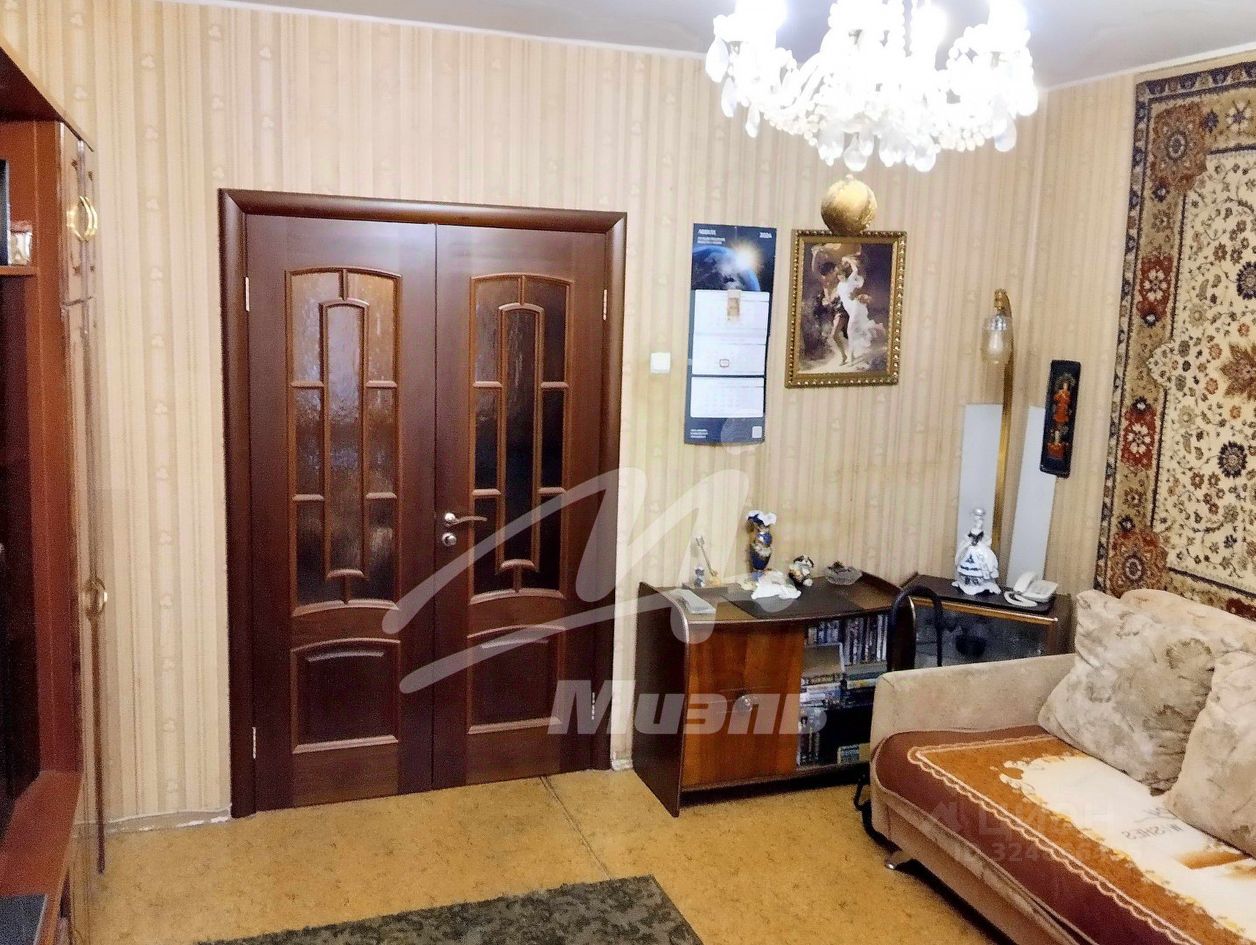 Продажа 2-комн квартиры на вторичном рынке Старобитцевская улица, 23К1
