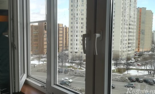 Продажа 3-комн квартиры на вторичном рынке улица Адмирала Лазарева,  д. 40