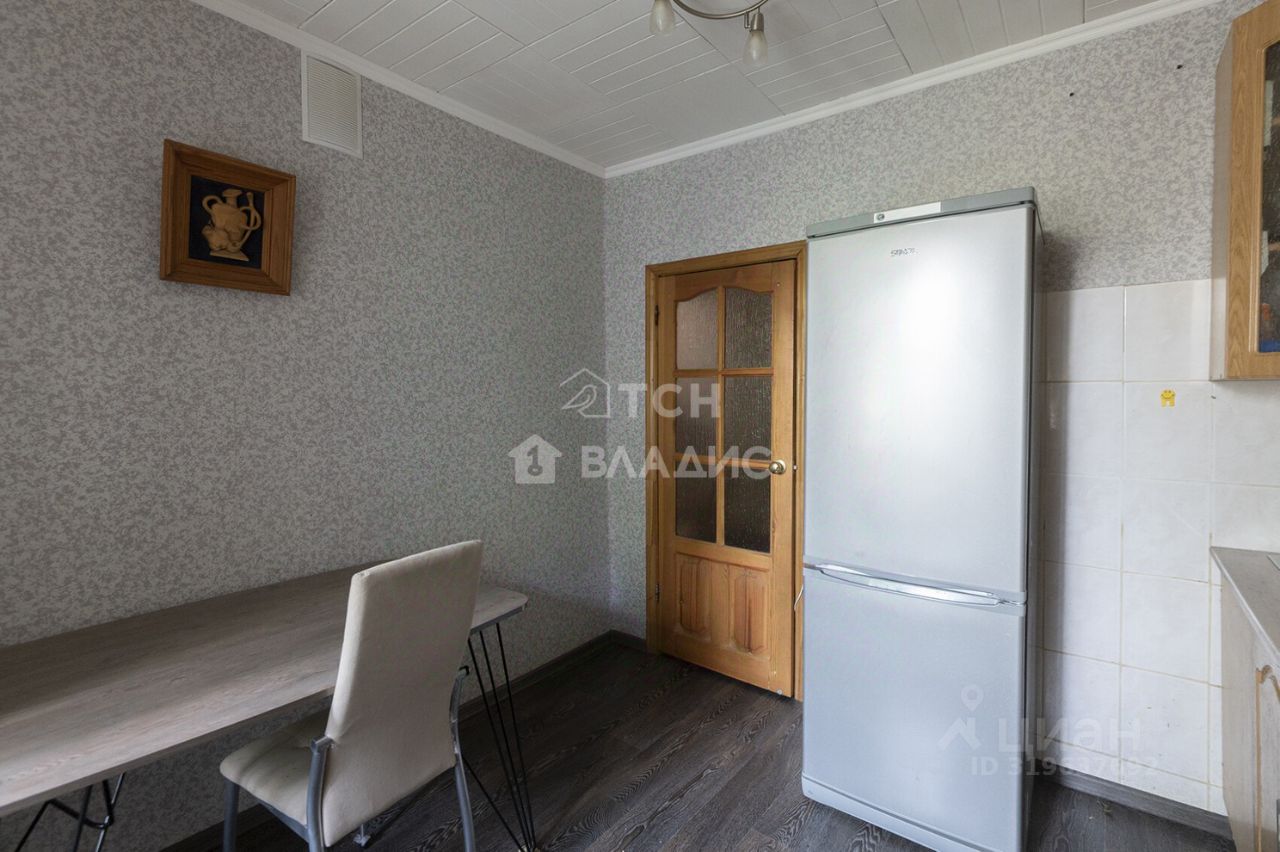 Продажа 2-комн квартиры на вторичном рынке Пушкино, улица Разина, 11