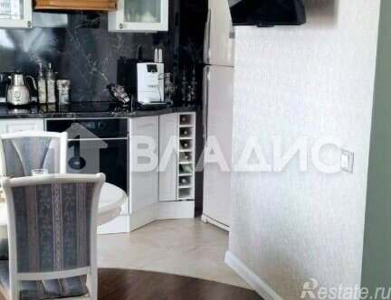Продажа 2-комн квартиры на вторичном рынке Дубнинская улица,  д. 73 к2