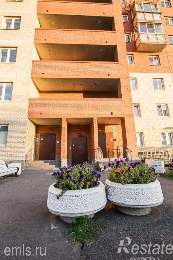 Продажа 1-комн квартиры на вторичном рынке Моравский пер ,  д. 3,  к. 2