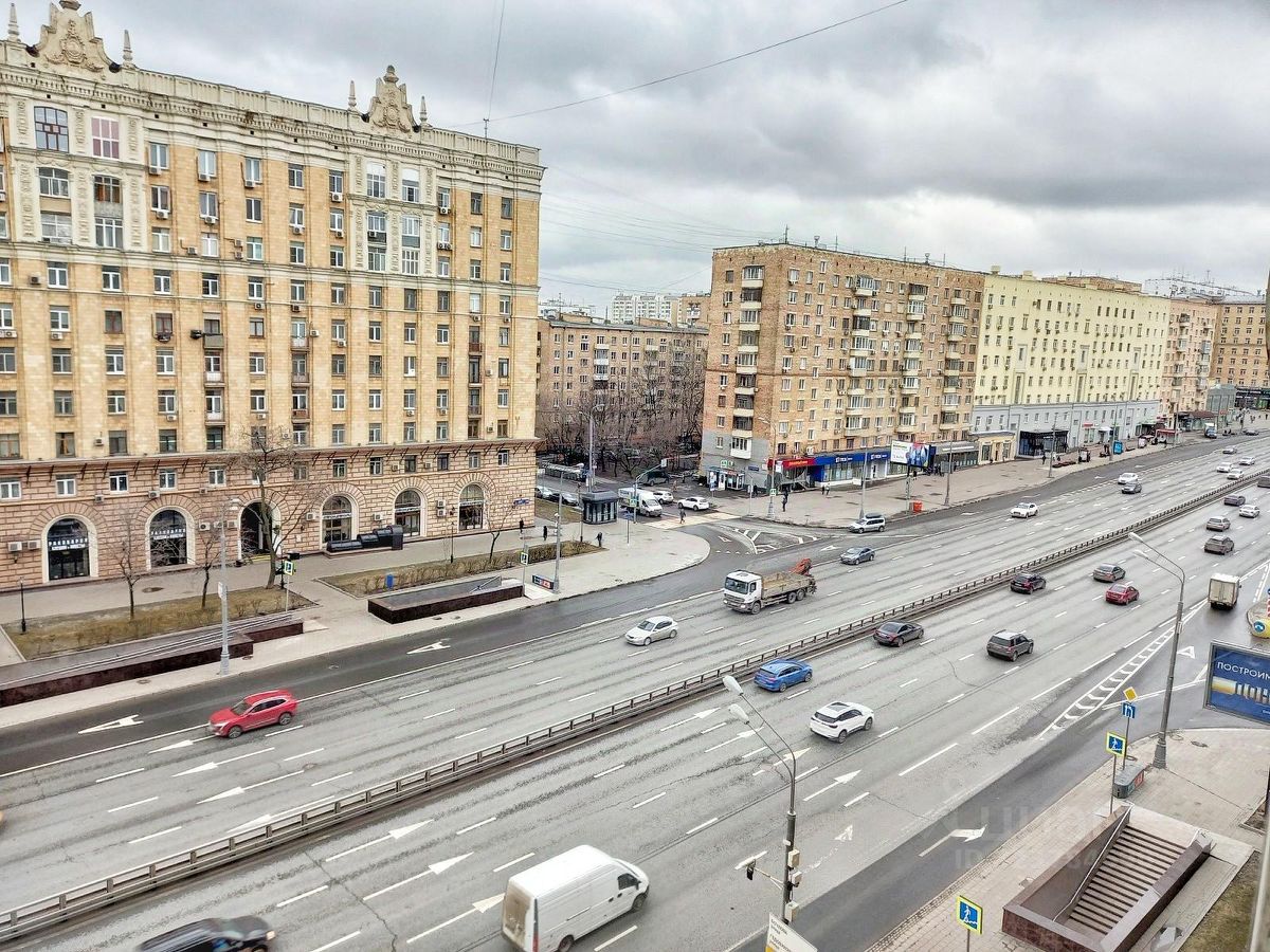 Продажа 3-комн квартиры на вторичном рынке проспект Мира, 99