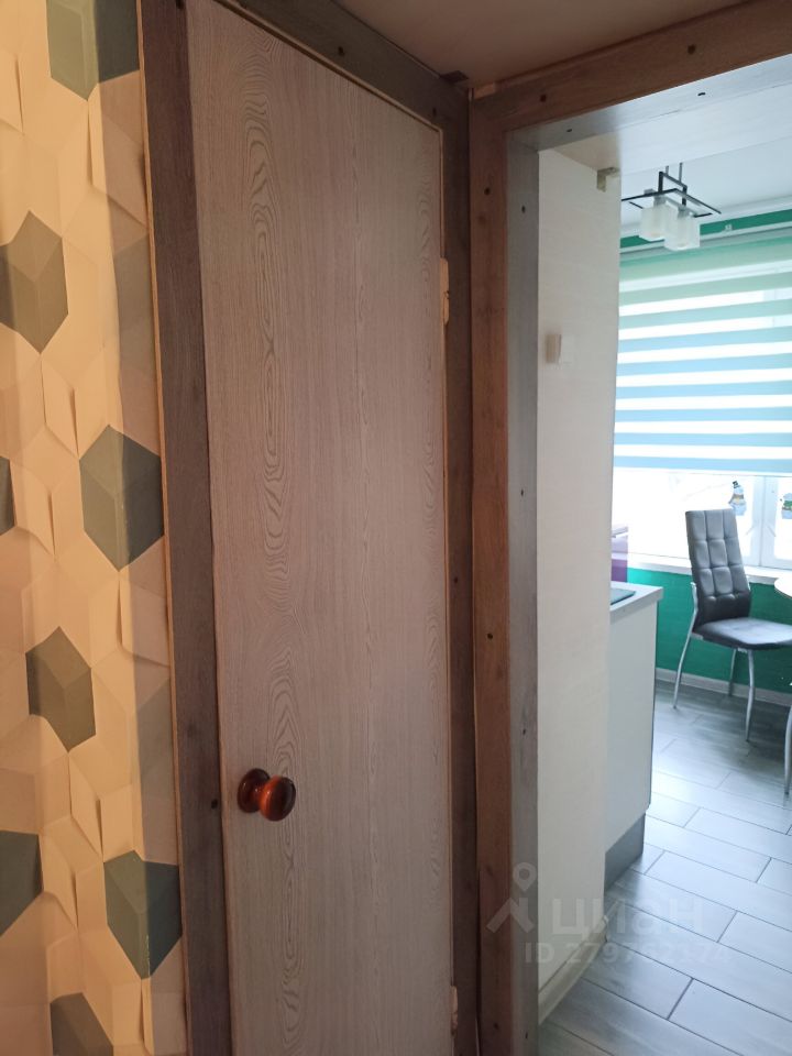 Аренда 1-комн квартиры на вторичном рынке Веерная улица, 32К3