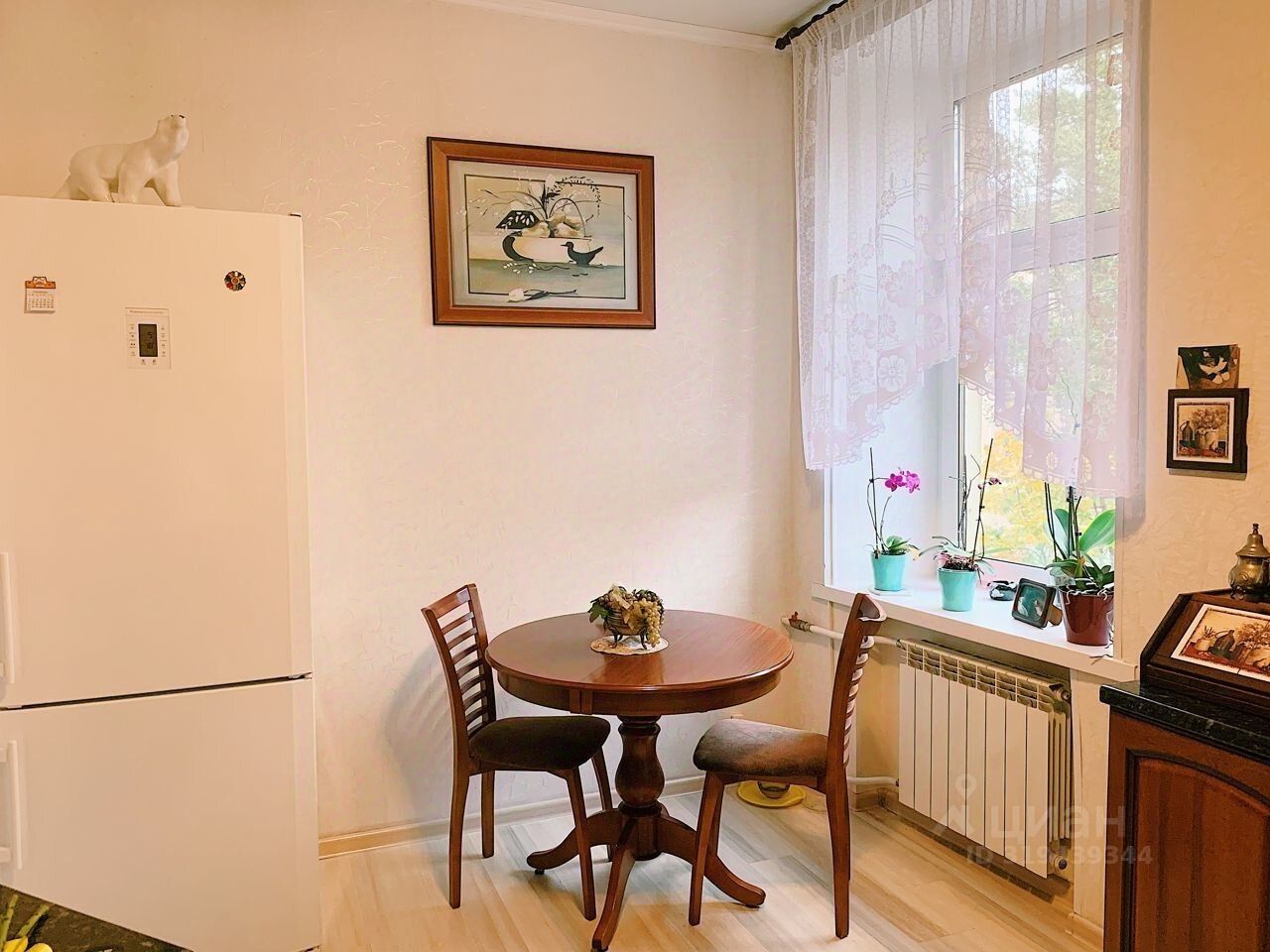 Продажа 4-комн квартиры на вторичном рынке Малоохтинский проспект, 86