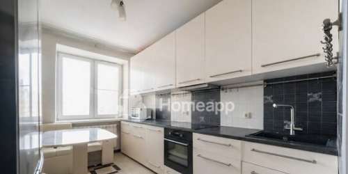 2-комн квартира ул Новаторов,  д. 6