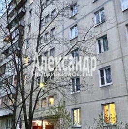 Продажа 2-комн квартиры на вторичном рынке улица Белышева,  д. 4