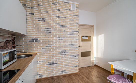 Продажа 1-комн квартиры на вторичном рынке Плесецкая ул,  д. 20,  к. 1