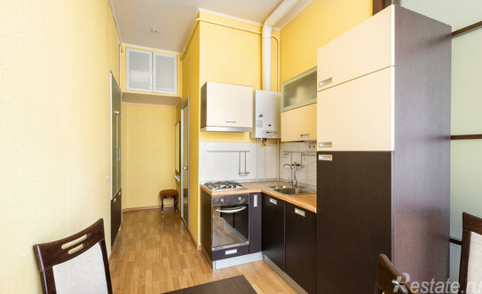 Продажа 1-комн квартиры на вторичном рынке Морская М. ул,  д. 7