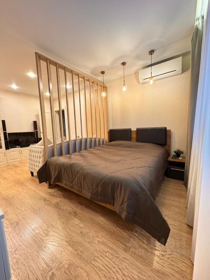 Продажа 2-комн квартиры на вторичном рынке улица Ухтомского Ополчения, 4