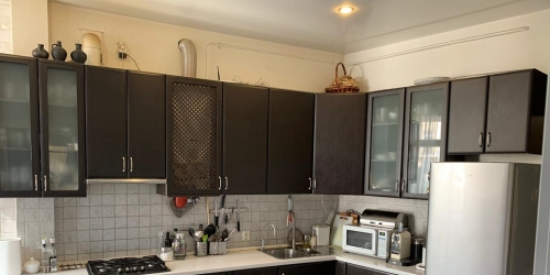 3-комн квартира Лахтинская ул. ,  д. 25