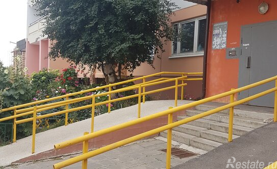 Продажа 1-комн квартиры на вторичном рынке Голицыно г, Молодежный проезд,  д. 1