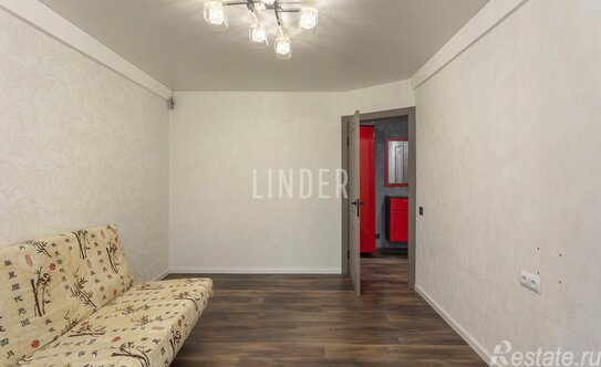 Продажа 2-комн квартиры на вторичном рынке Краснопутиловская улица,  д. 90