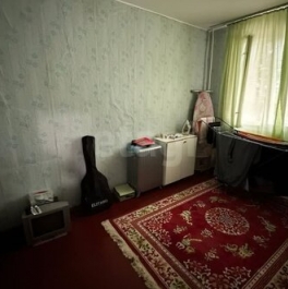 Продажа 2-комн квартиры на вторичном рынке улица Чистова,  д. 15/15