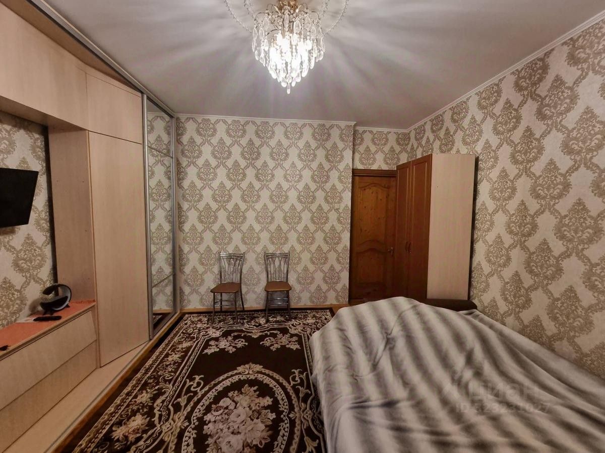 Продажа 3-комн квартиры на вторичном рынке Подольск, Революционный проспект, 16
