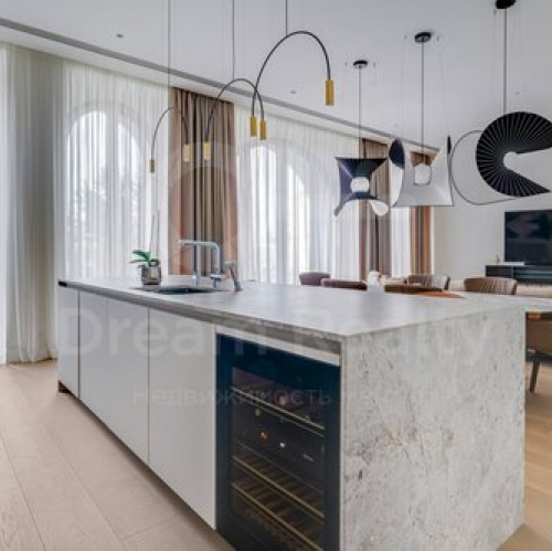 3-комн квартира Тружеников 1-й пер,  д. 16