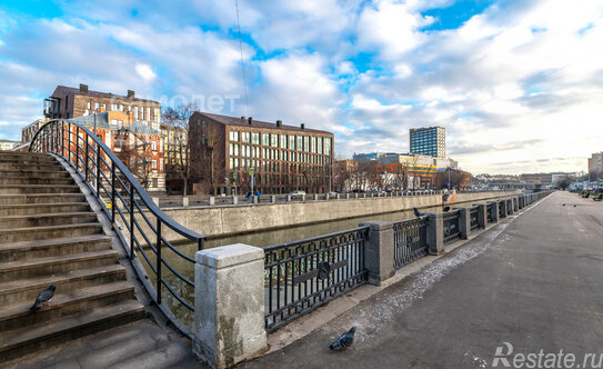 Продажа 4-комн квартиры на вторичном рынке Серебряническая набережная,  д. 19