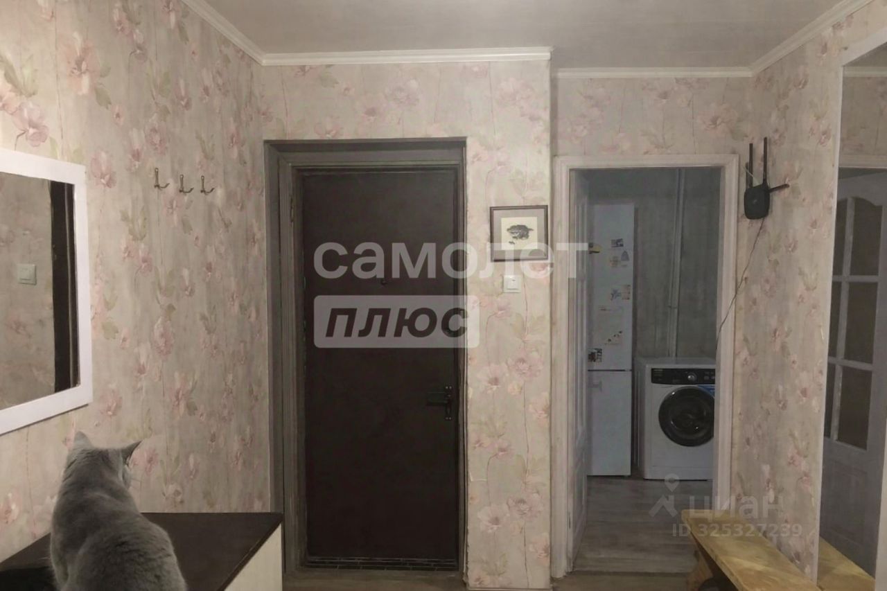 Продажа 4-комн квартиры на вторичном рынке Можайск, Школьная улица, 3